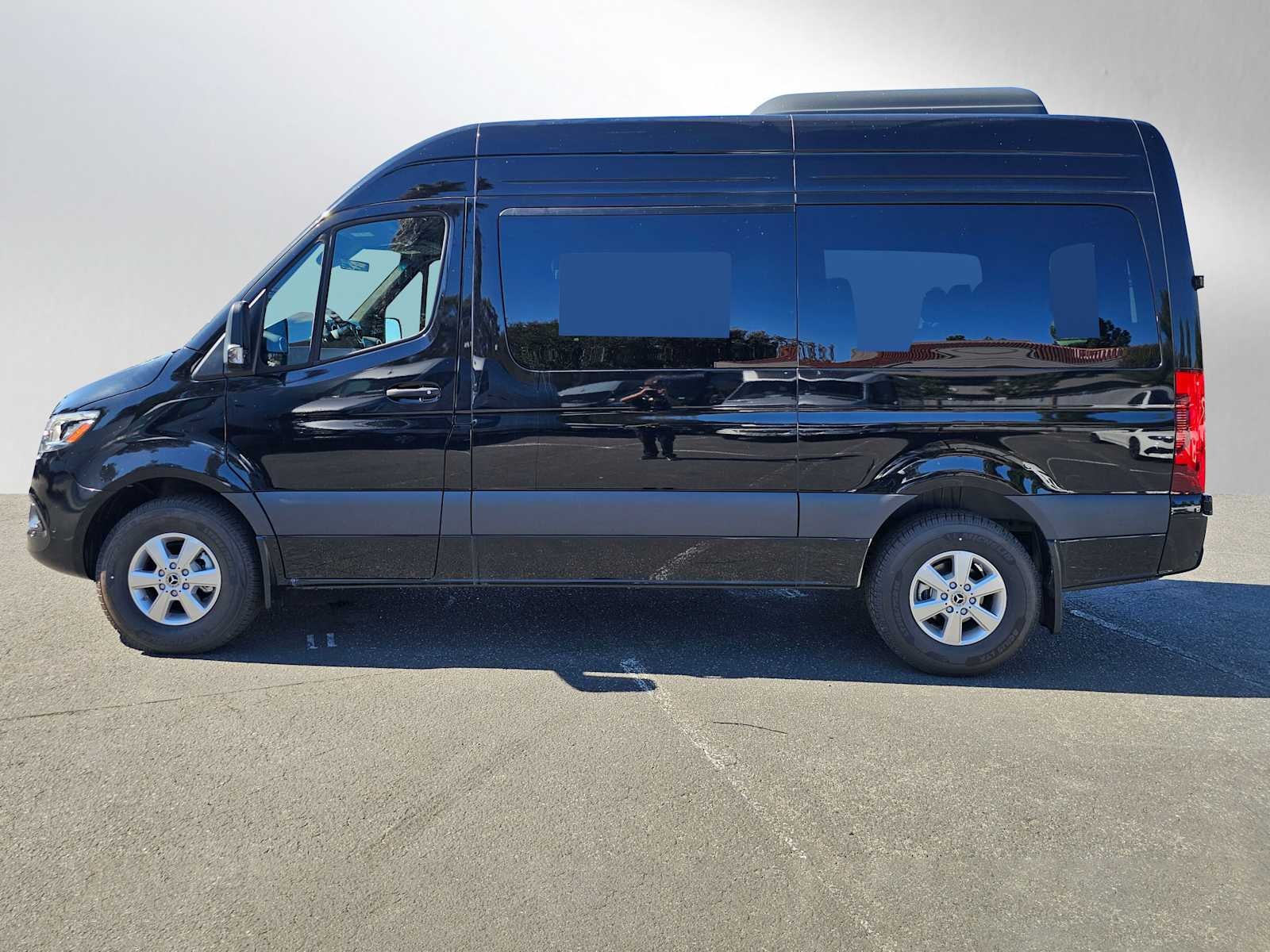 2024 Mercedes-Benz Sprinter Passenger Van 2500 Standard Roof I4 Diesel HO 144" RWD