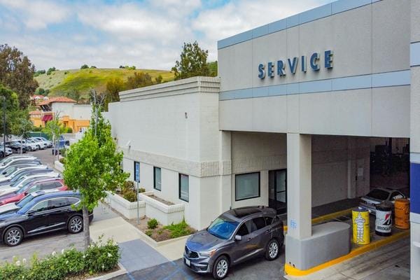 Swickard Acura Thousand Oaks in Thousand Oaks CA